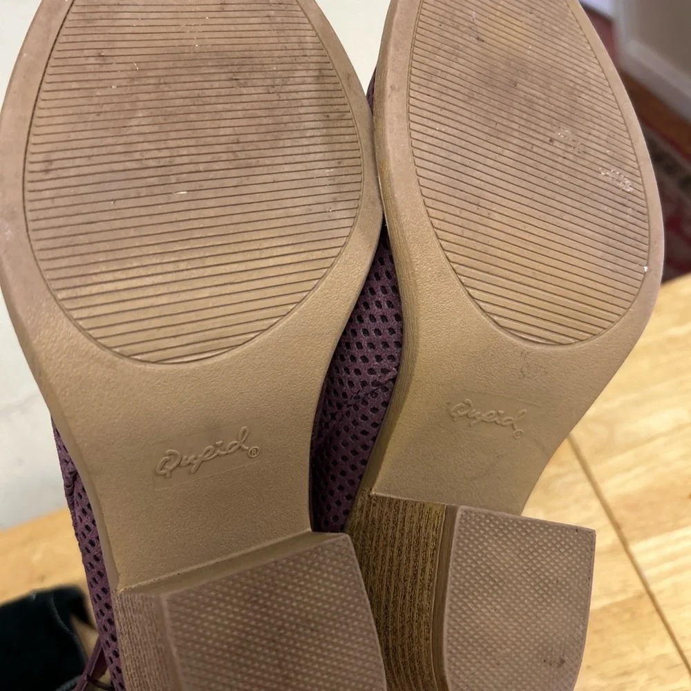 Qupid Purple Ankle Booties with Chunky Heel‎ size 7.5
